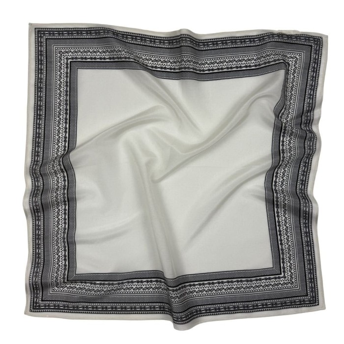 Gawroszka Paisley Frame Ivory z bawełny i jedwabiu w kolorze kremowym