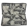 Gawroszka Bandana Ivory 53x53 cm w kremowym kolorze z czarnym wzorem paisley