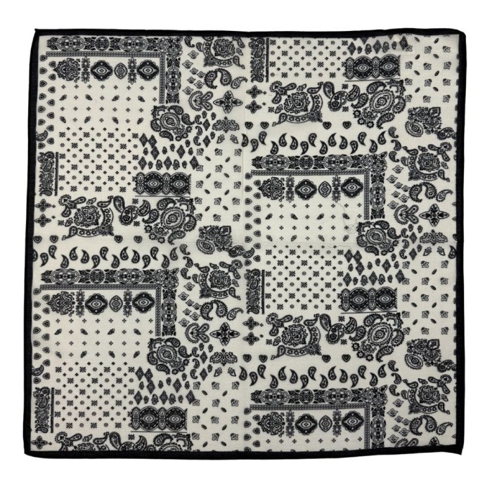 Jasna gawroszka bawełniano-jedwabna z motywem bandana i paisley