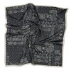 Gawroszka Bandana Noir 53x53 cm w ciemnym kolorze z jasnym wzorem paisley