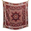 Duża jedwabna chusta Granada 135 × 135 cm w bordowo-granatowy ornament.