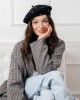 beret_czarny_wysadzany_perełkami_1.jpg
