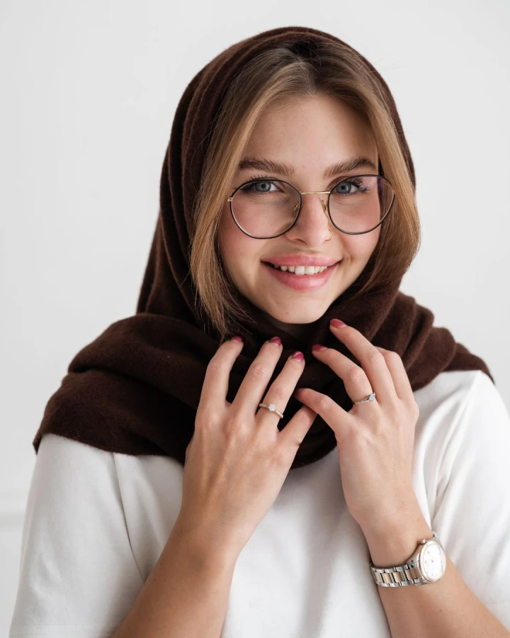 Trójkątna chusta wełniana – czekoladowa, 100% wełny_5.jpg