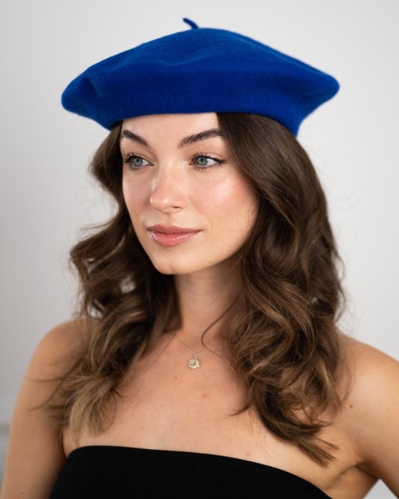 kobaltowy beret damski